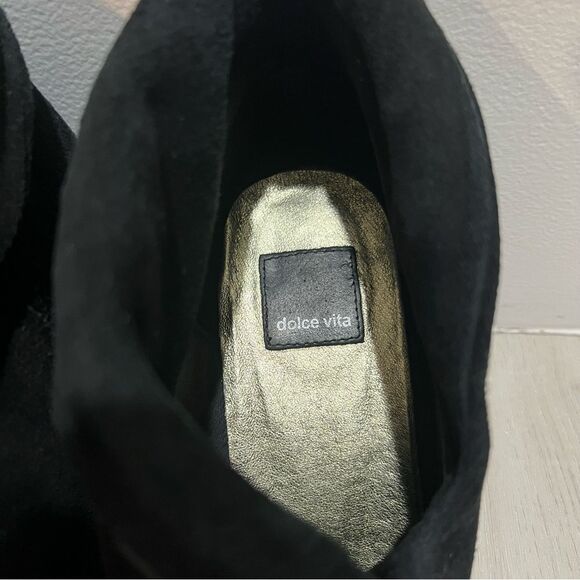 Vintage Dolce Vita Black Suede Ankle Booties sz 11 - Picture 6 of 9